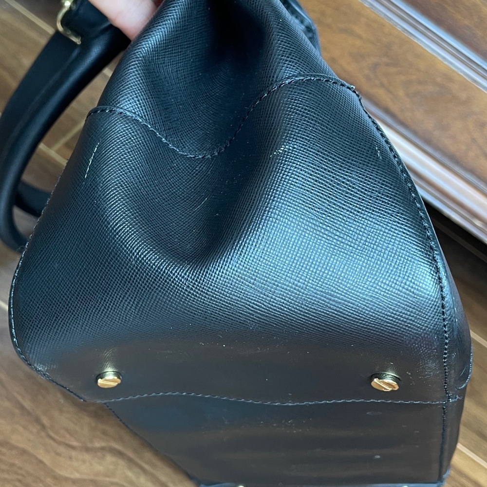 Large Tory Burch Robinson Tote Bag - Picture 14 of 16
